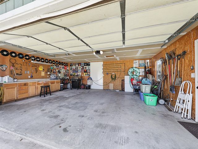 223 Miller Creek Lake Road, Paradise, TX 76073