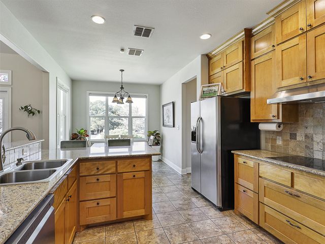 223 Miller Creek Lake Road, Paradise, TX 76073