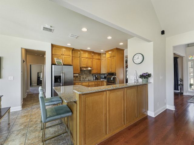 223 Miller Creek Lake Road, Paradise, TX 76073