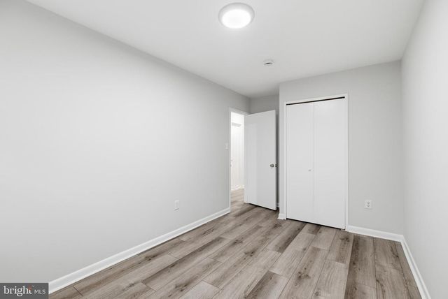 2006 HEADLANDS CIR, Reston, VA 20191