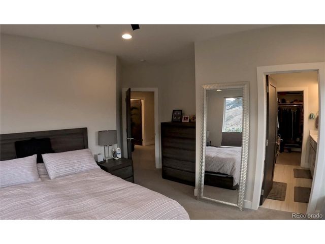 18416 Homestead Cir, Golden, CO 80401