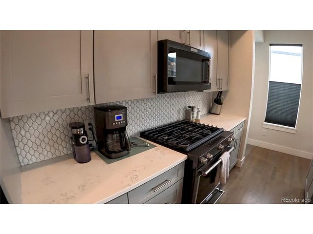 18416 Homestead Cir, Golden, CO 80401