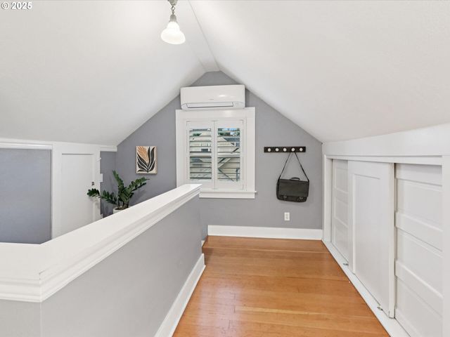 1515 Ne 57TH Ave, Portland, OR 97213