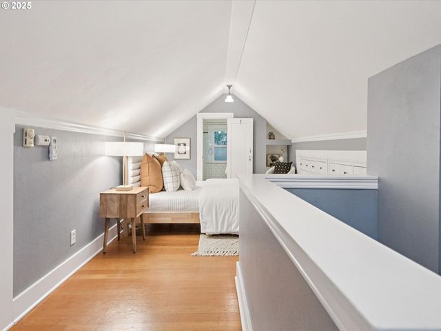 1515 Ne 57TH Ave, Portland, OR 97213