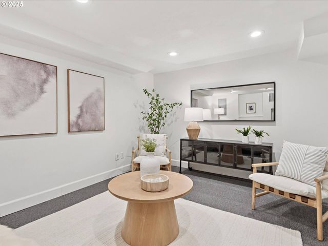 1515 Ne 57TH Ave, Portland, OR 97213