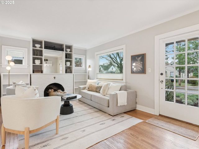 1515 Ne 57TH Ave, Portland, OR 97213