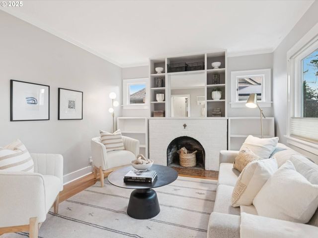 1515 Ne 57TH Ave, Portland, OR 97213