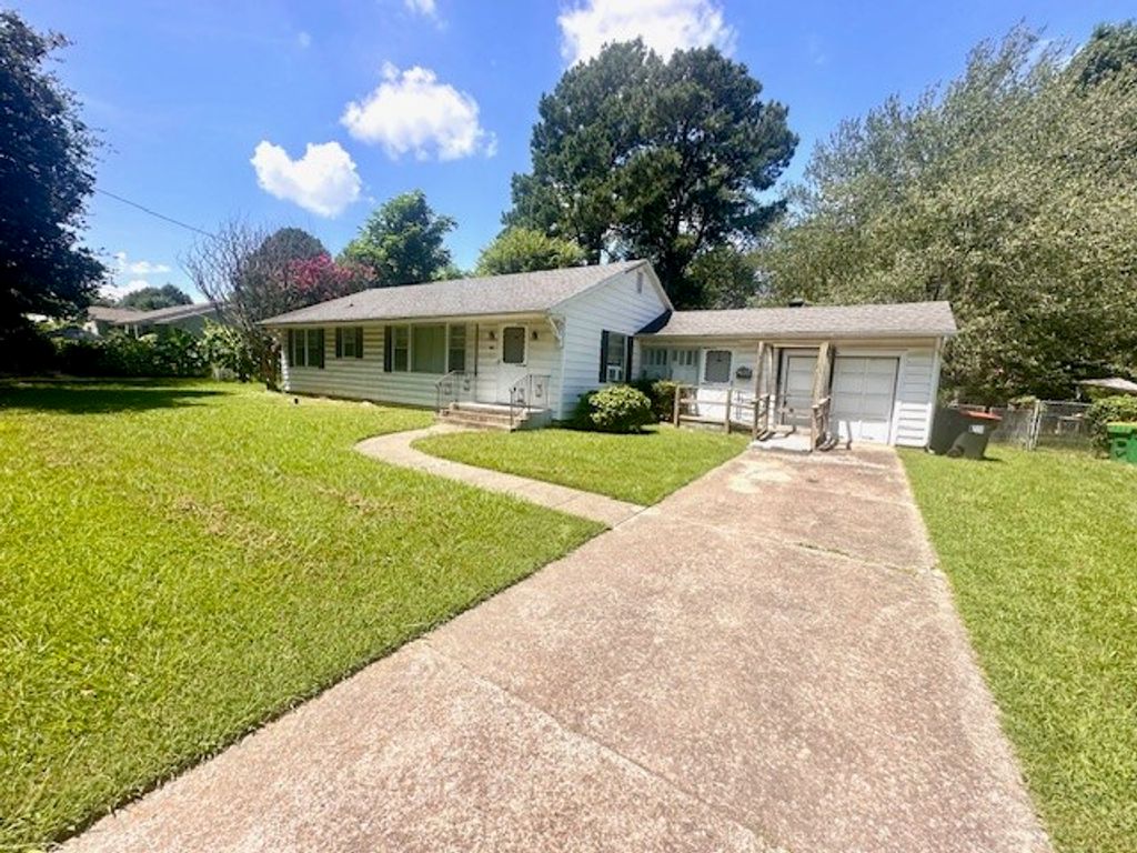 718 Maple Drive, Springdale, AR 72764