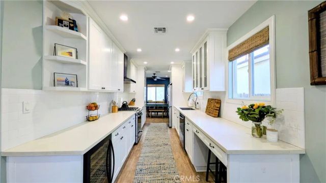 216 15th Street, Seal Beach, CA 90740