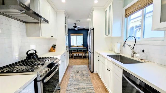 216 15th Street, Seal Beach, CA 90740