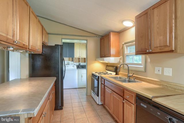 10 MISTY LANE, Middletown, PA 17057