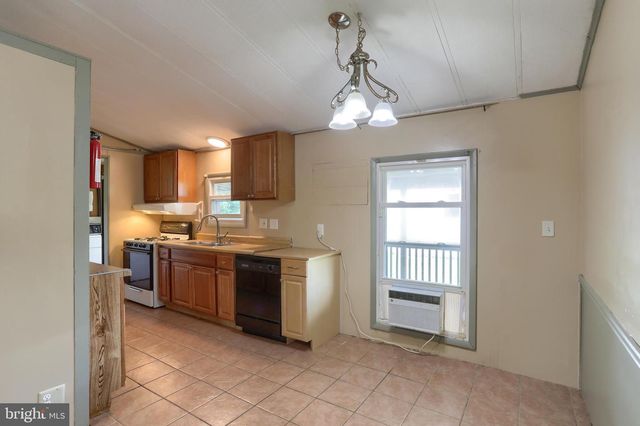 10 MISTY LANE, Middletown, PA 17057