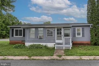 10 MISTY LANE, Middletown, PA 17057