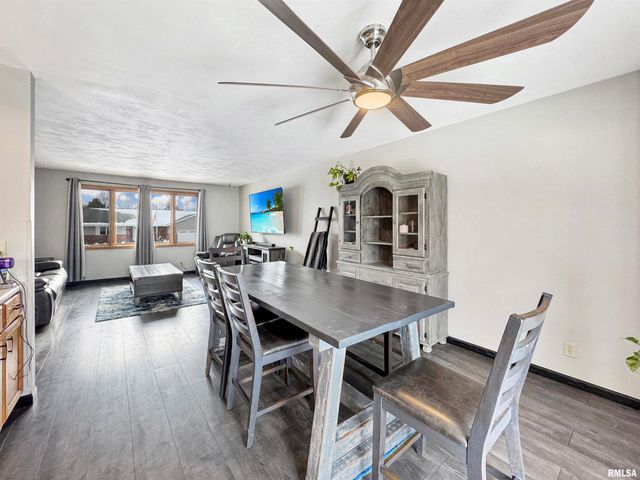 101 REGENT Court, East Peoria, IL 61611