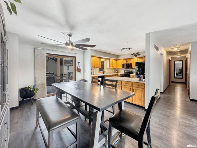 101 REGENT Court, East Peoria, IL 61611