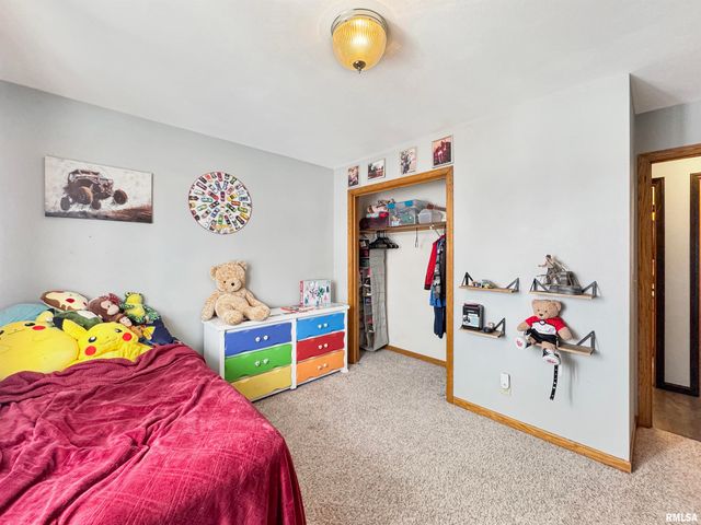 101 REGENT Court, East Peoria, IL 61611