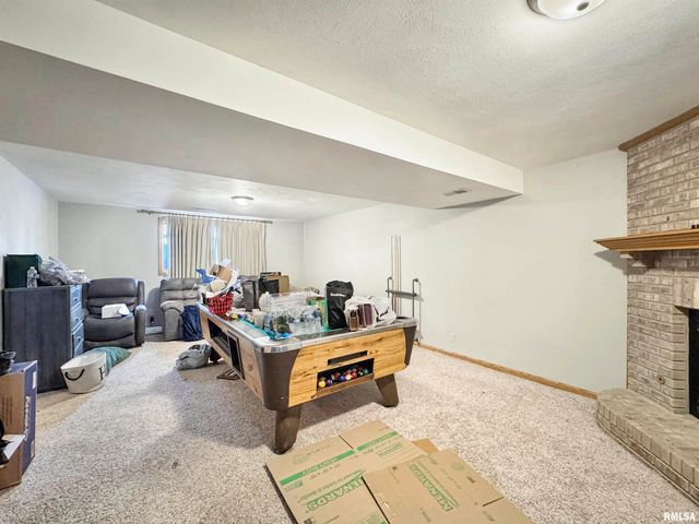 101 REGENT Court, East Peoria, IL 61611