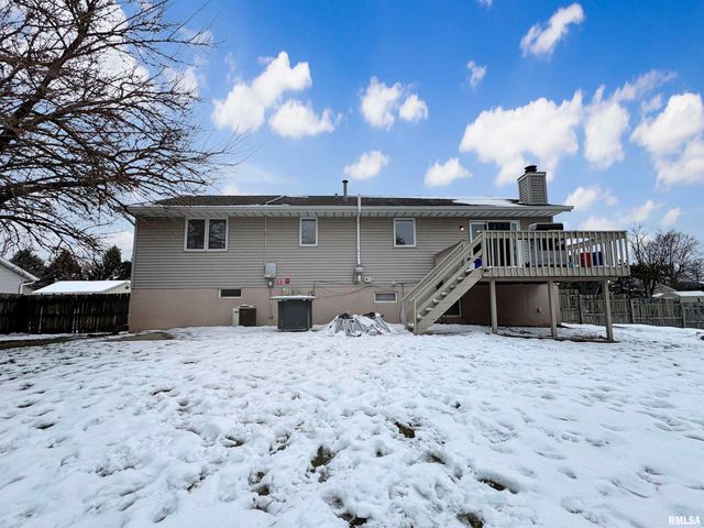 101 REGENT Court, East Peoria, IL 61611