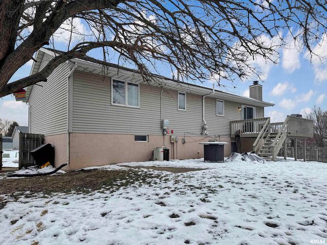 101 REGENT Court, East Peoria, IL 61611