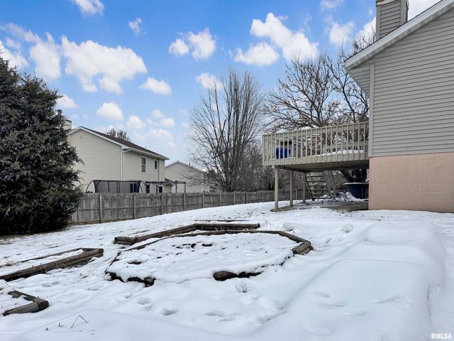 101 REGENT Court, East Peoria, IL 61611