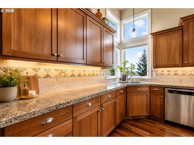 12207 Ne 241ST Ct, Brush Prairie, WA 98606