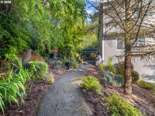 12207 Ne 241ST Ct, Brush Prairie, WA 98606