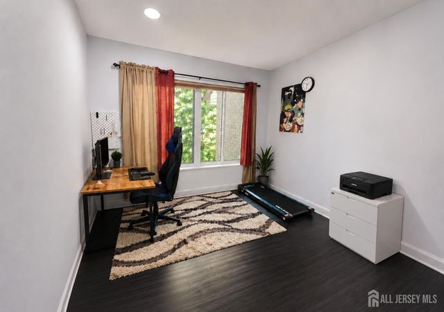 262 Willowbrook Drive, North Brunswick, NJ 08902