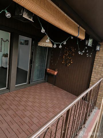 262 Willowbrook Drive, North Brunswick, NJ 08902