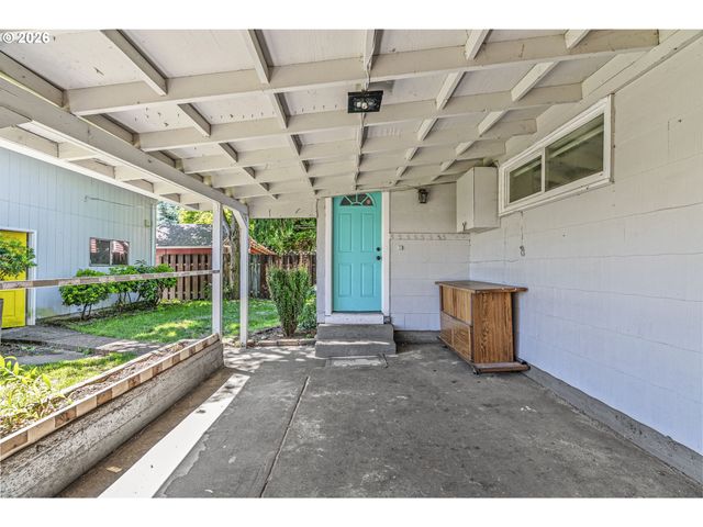 1821 NICHOLS Blvd, Longview, WA 98632