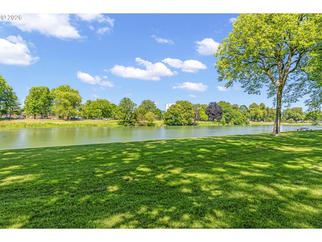 1821 NICHOLS Blvd, Longview, WA 98632