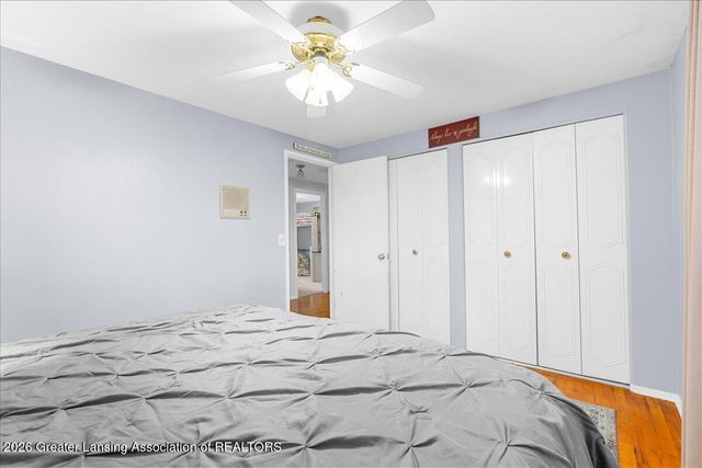 2709 Greenbriar Avenue, Lansing, MI 48912