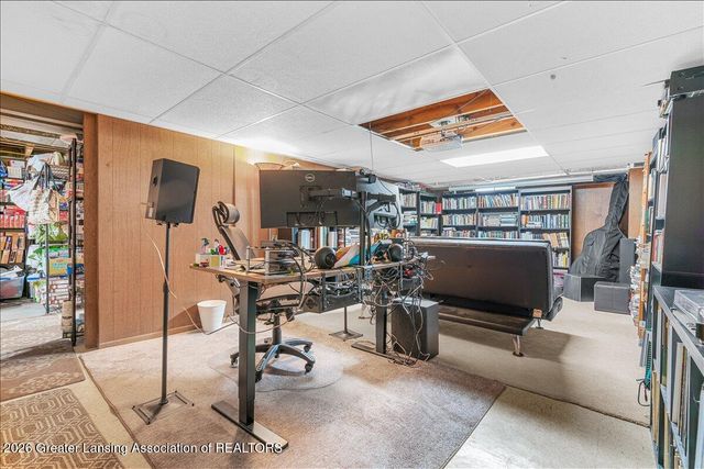 2709 Greenbriar Avenue, Lansing, MI 48912