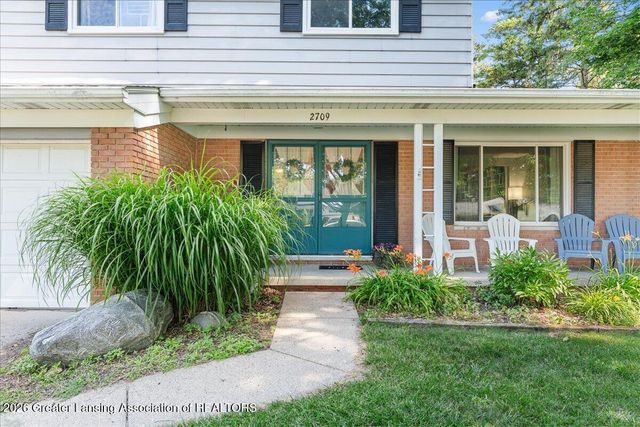 2709 Greenbriar Avenue, Lansing, MI 48912