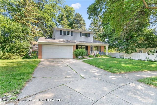 2709 Greenbriar Avenue, Lansing, MI 48912