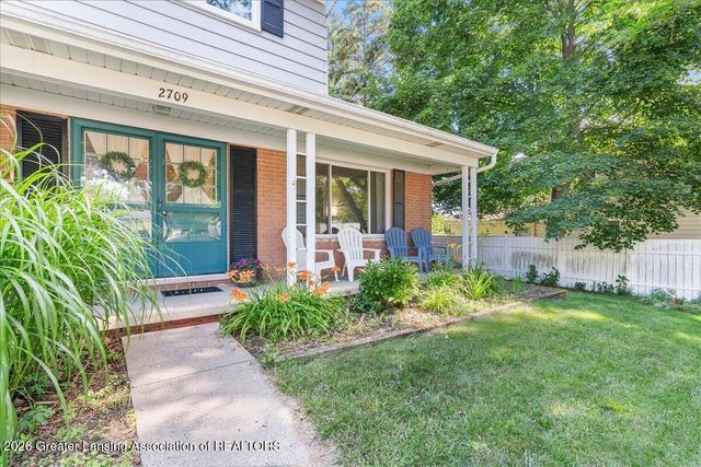 2709 Greenbriar Avenue, Lansing, MI 48912