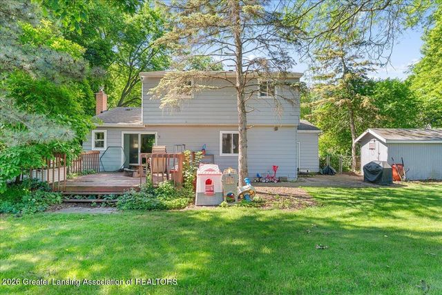 2709 Greenbriar Avenue, Lansing, MI 48912