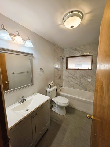 16131 Hermitage Avenue, Markham, IL 60428