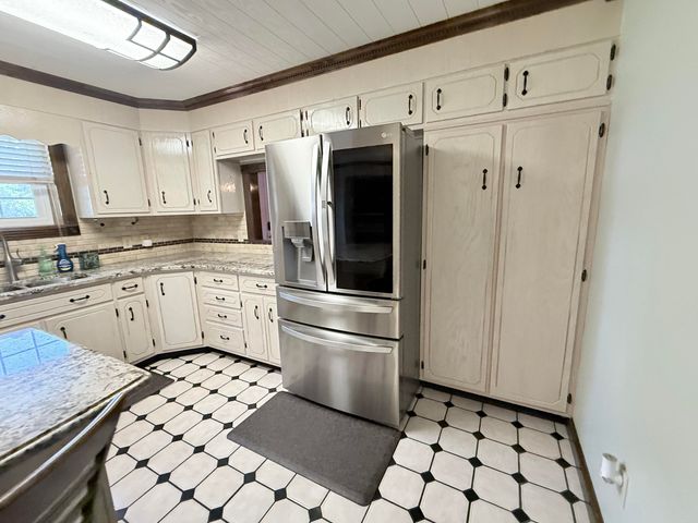 1220 Doctor Lee Avenue, Bridgeport, AL 35740