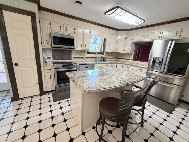 1220 Doctor Lee Avenue, Bridgeport, AL 35740