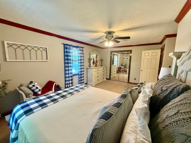 1220 Doctor Lee Avenue, Bridgeport, AL 35740