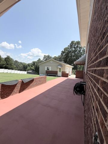 1220 Doctor Lee Avenue, Bridgeport, AL 35740