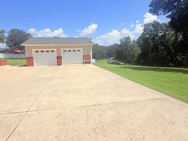 1220 Doctor Lee Avenue, Bridgeport, AL 35740