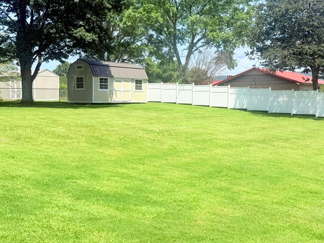 1220 Doctor Lee Avenue, Bridgeport, AL 35740