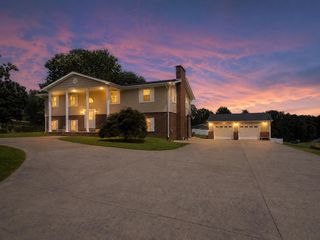 1220 Doctor Lee Avenue, Bridgeport, AL 35740
