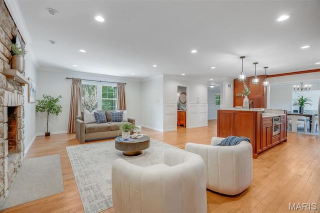 1424 Forest Avenue, Kirkwood, MO 63122