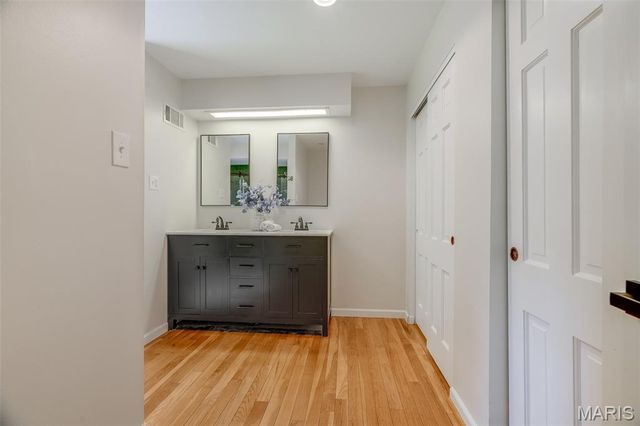 1424 Forest Avenue, Kirkwood, MO 63122