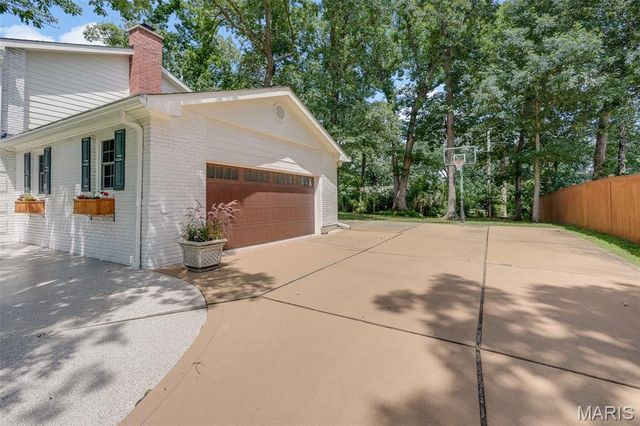1424 Forest Avenue, Kirkwood, MO 63122
