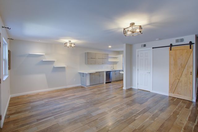 134 Congress Street Apt B, Charleston, SC 29403