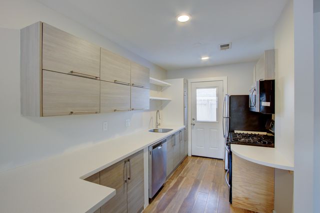 134 Congress Street Apt B, Charleston, SC 29403