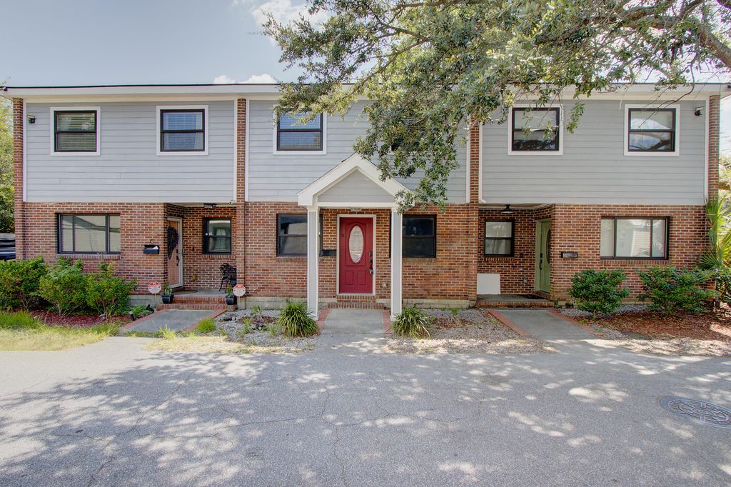 134 Congress Street Apt B, Charleston, SC 29403